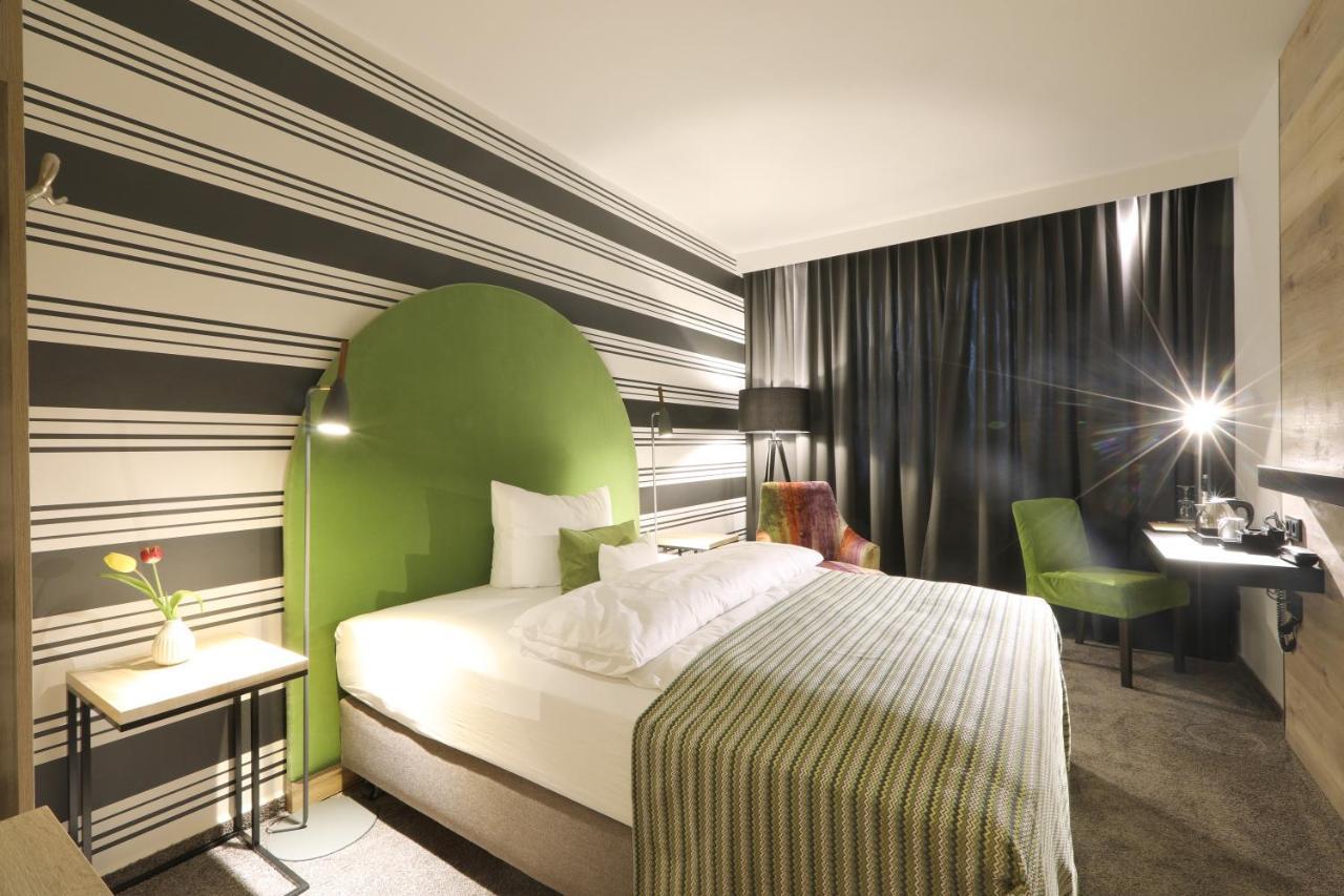 Naegler'S Fine Lounge Hotel 厄斯特里希·温克尔 外观 照片